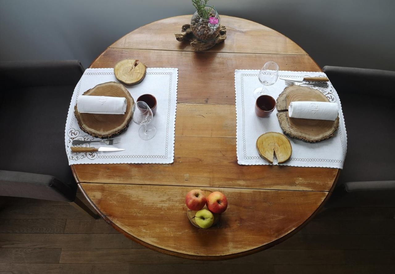 La Maison Fleur De Frangipanier Saint-Genix-sur-Guiers Zewnętrze zdjęcie